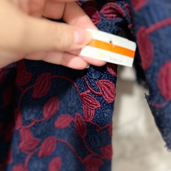 Shani Off-the-Shoulder Lace Dress - Picture 4 of 10